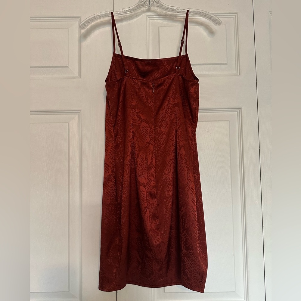GBG Los Angeles Rust Colored Mini Dress with Snakeskin Print - Size XS - Picture 5 of 5